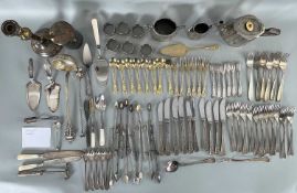 Versilbertes + Silber Konvolut, ca. 4,7kg, Christofle 13, Hammer m ungedeuteter Marke, Teeservice ua