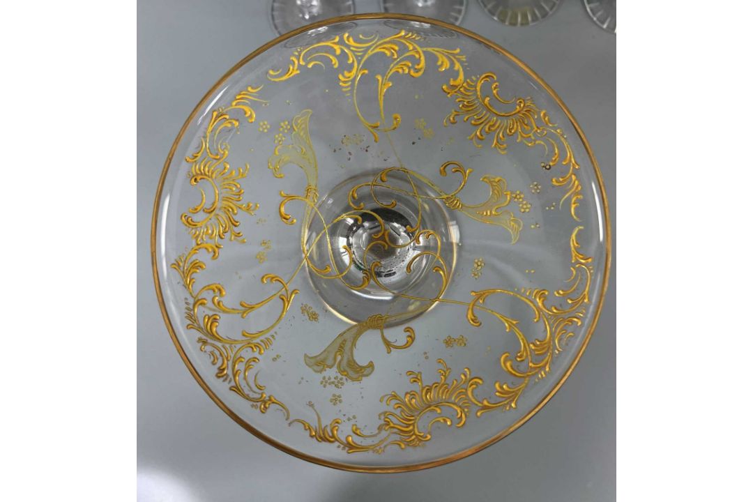 Glas und Kristallglas Konvolut 17 Gläser, darunter 13 farbige Römergläser und weiteres - Bild 7 aus 8