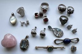 Schmuck Konvolut überwiegend Silber und Antikschmuck, Ringe Anhänger etc., Set, 22 Teile, ca. 93g