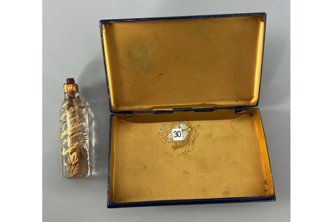Biedermeier Konvolut 18./19. Jhdt., u.a. Glas Flakon, Überfangglas, Puppenköpfe, Buch-Schatulle - Bild 9 aus 20