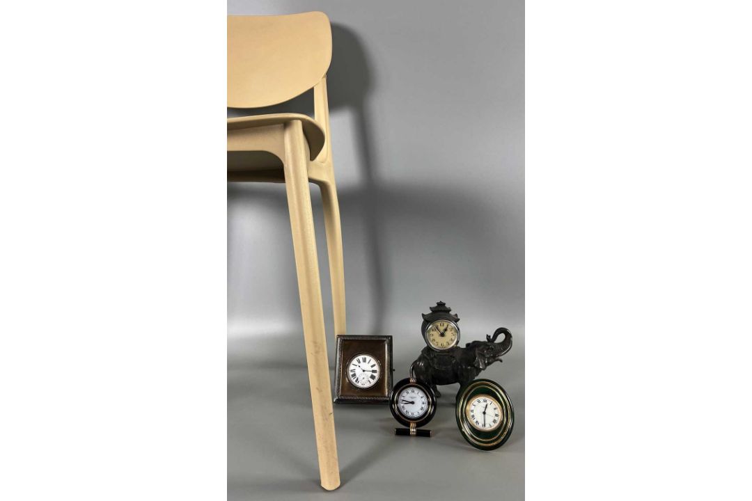 Tischuhren, Reiswecker und Figurenuhr Konvolut, 2x Cartier Paris, Asiatika Elefant und Taschenuhr - Bild 2 aus 24