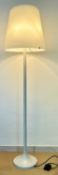 Ingrand, Max (1908-1969) für Fontana Arte, Stehlampe Lumen, weißes Opalglas, ca. 178cm, vintage