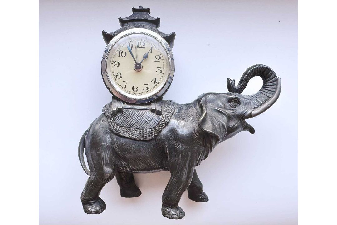 Tischuhren, Reiswecker und Figurenuhr Konvolut, 2x Cartier Paris, Asiatika Elefant und Taschenuhr - Bild 21 aus 24
