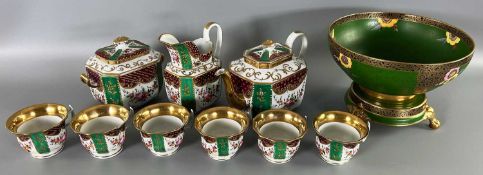 Porzellan Konvolut mit Prunkgeschirr und großer Carlton Ware Schale, wohl 19./20. Jhdt.