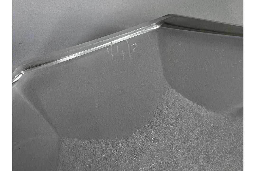 Glas Konvolut, zwei Vasen Art-Déco-Stil, evtl. Verlys und Paperweight Fisch wohl Sèvres - Bild 5 aus 7