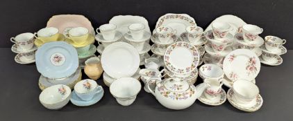 An Aynsley April Rose pattern part tea service, comprising cake plate, tea plates, teapot, cream