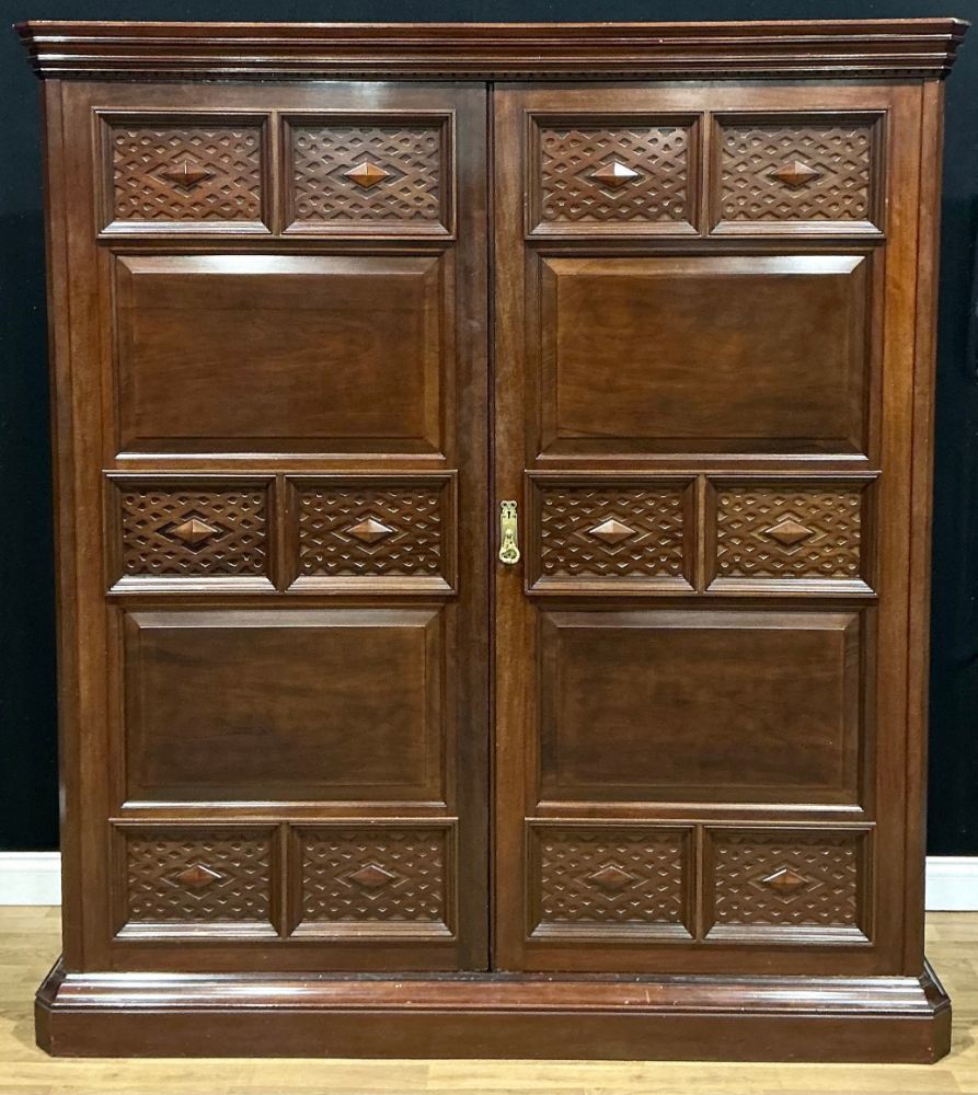 Antiques, Works of Art, Furnishings & Collectables Sale
