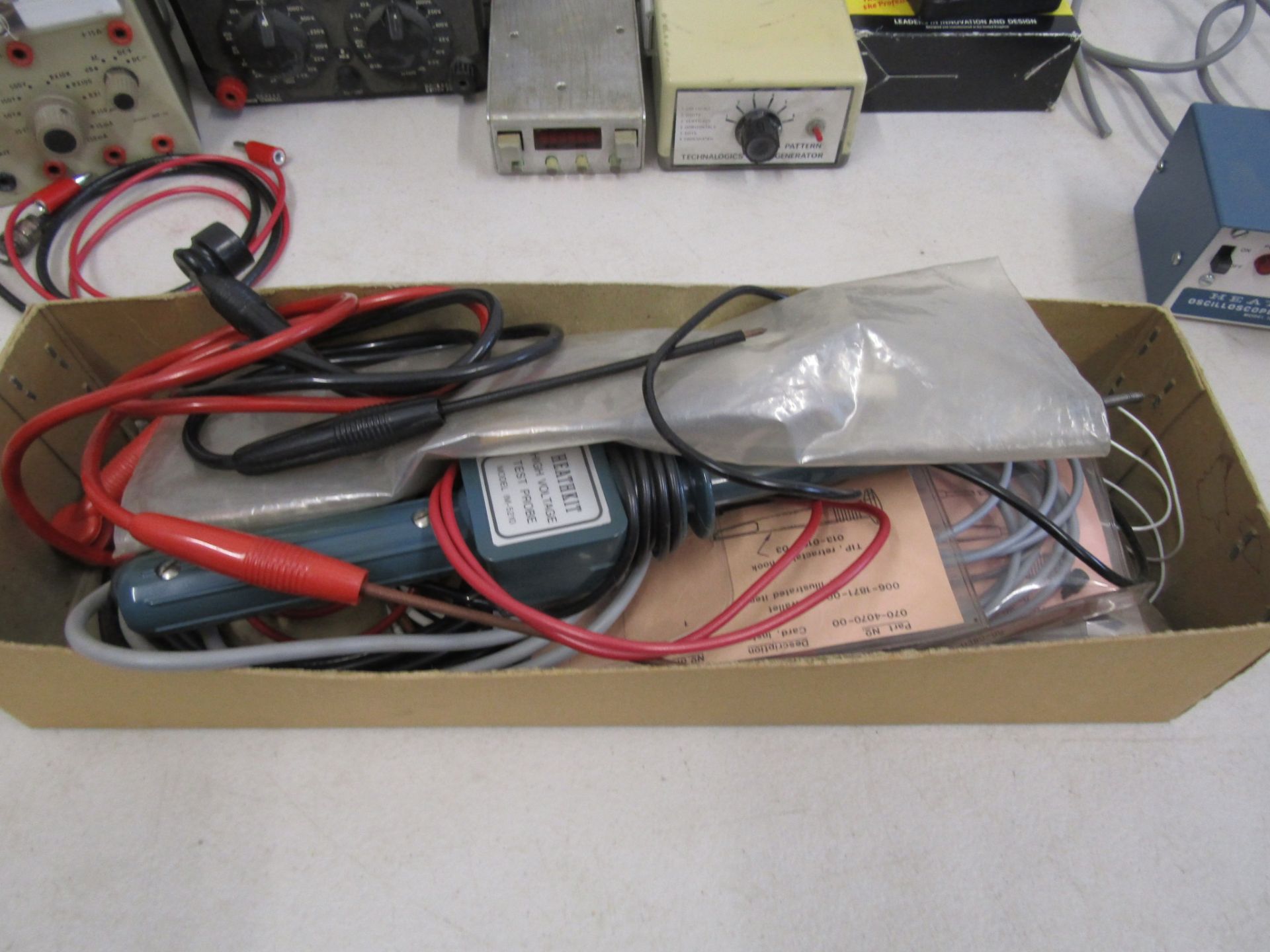 AVO Universal Avometer, Heathkit IG-4505 Oscilloscope Calibrator, UHF amp, etc - Image 2 of 6