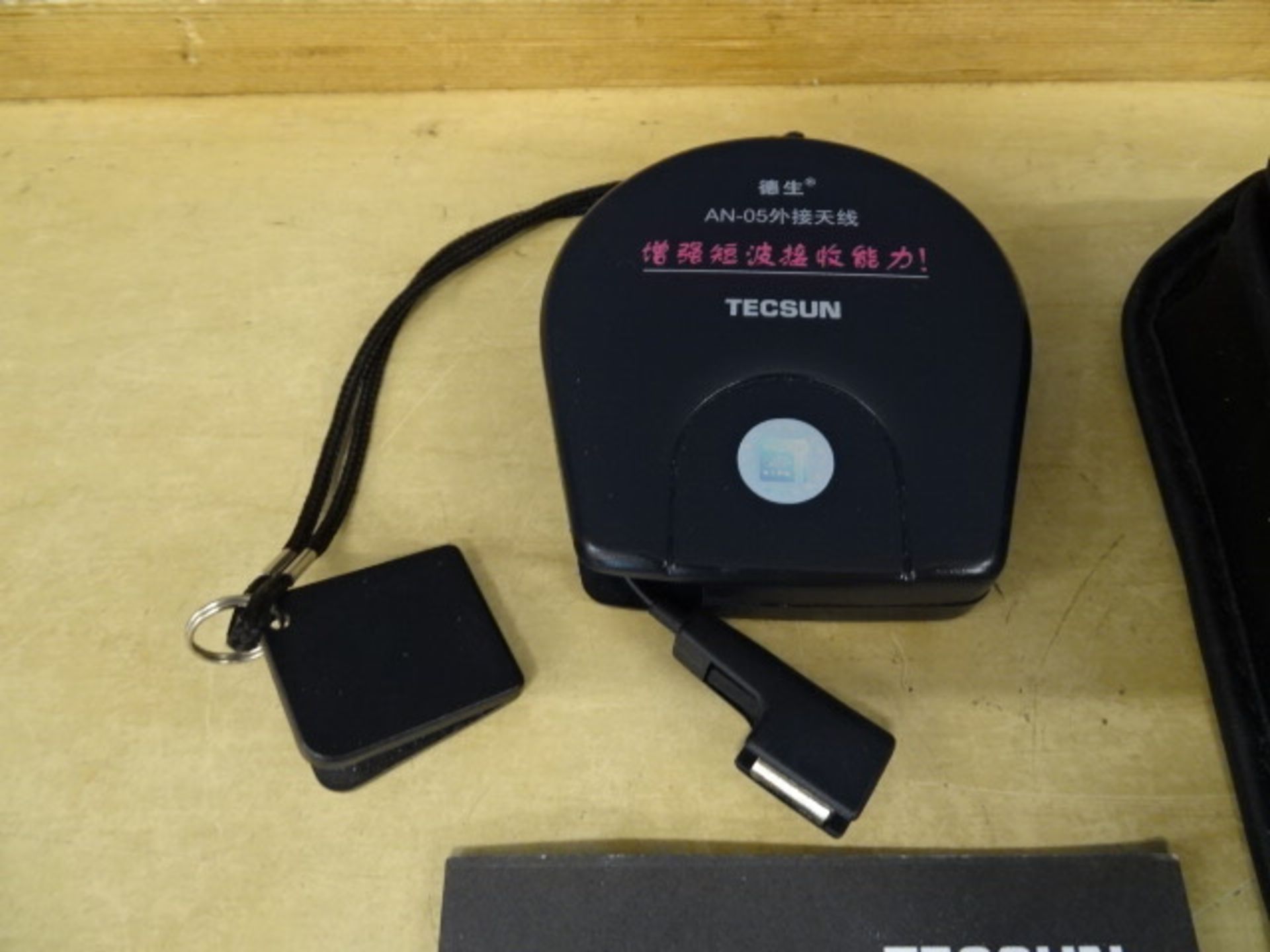 Tecsun PL-360 portable radio, Tecsun PL-380 portable radio and Xhdata D-808 portable radio, all from - Image 5 of 9