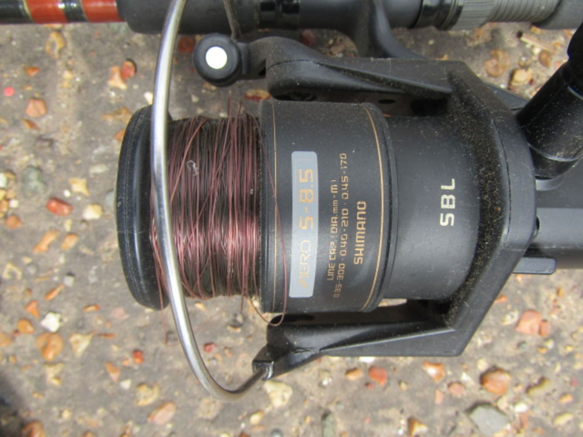 2 carbon fishing rods with reels - Image 6 of 6
