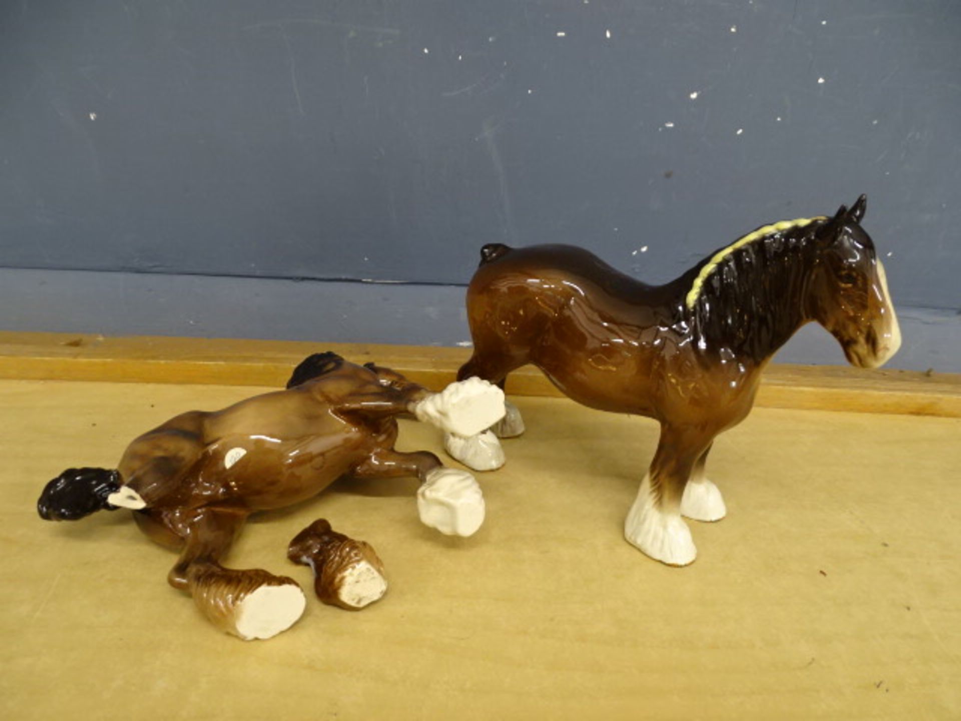 5 Beswick Shire horses H21cm approx (2 Are in need of repair as pictured) - Image 2 of 5