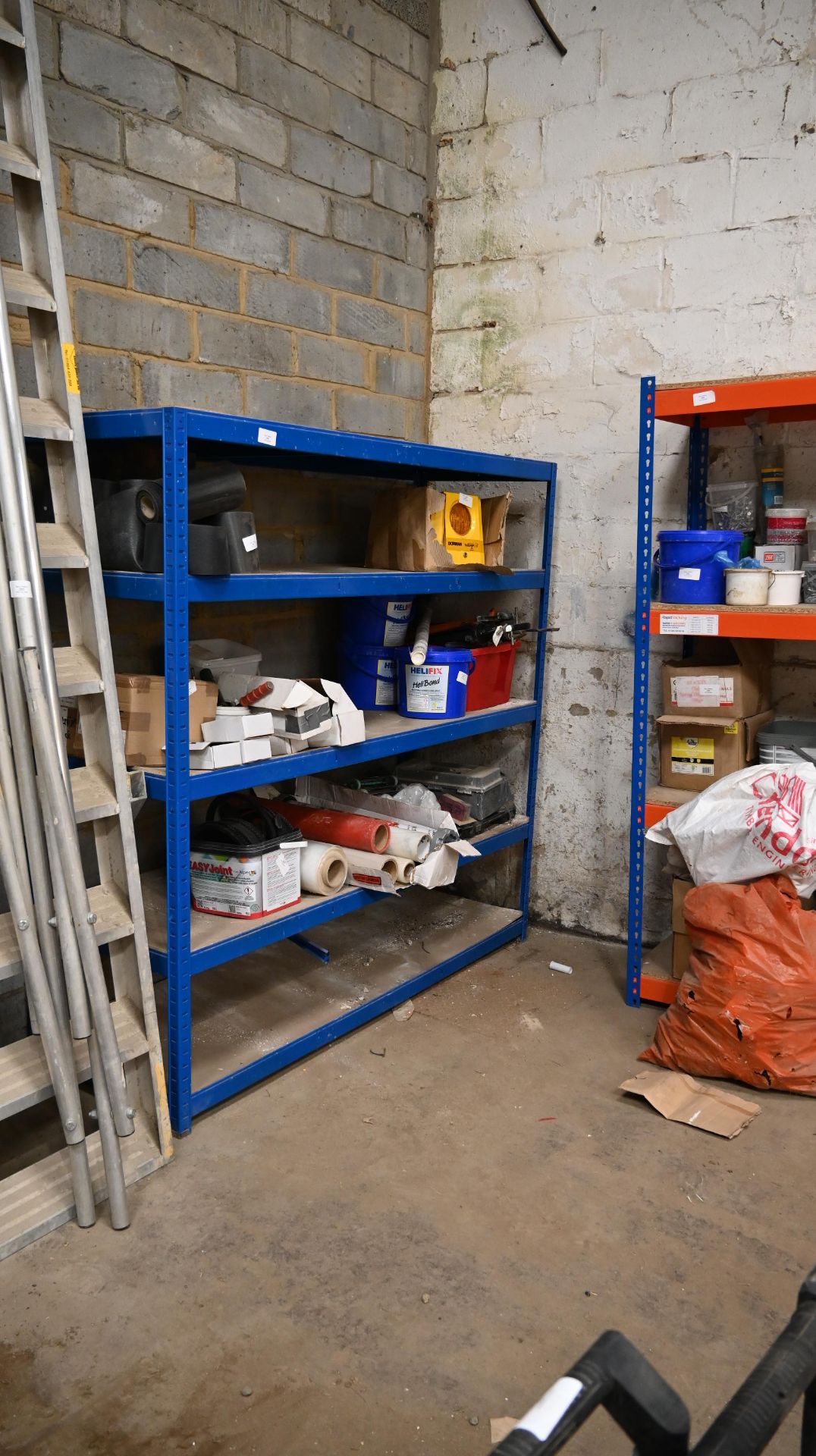 Shelving unit
