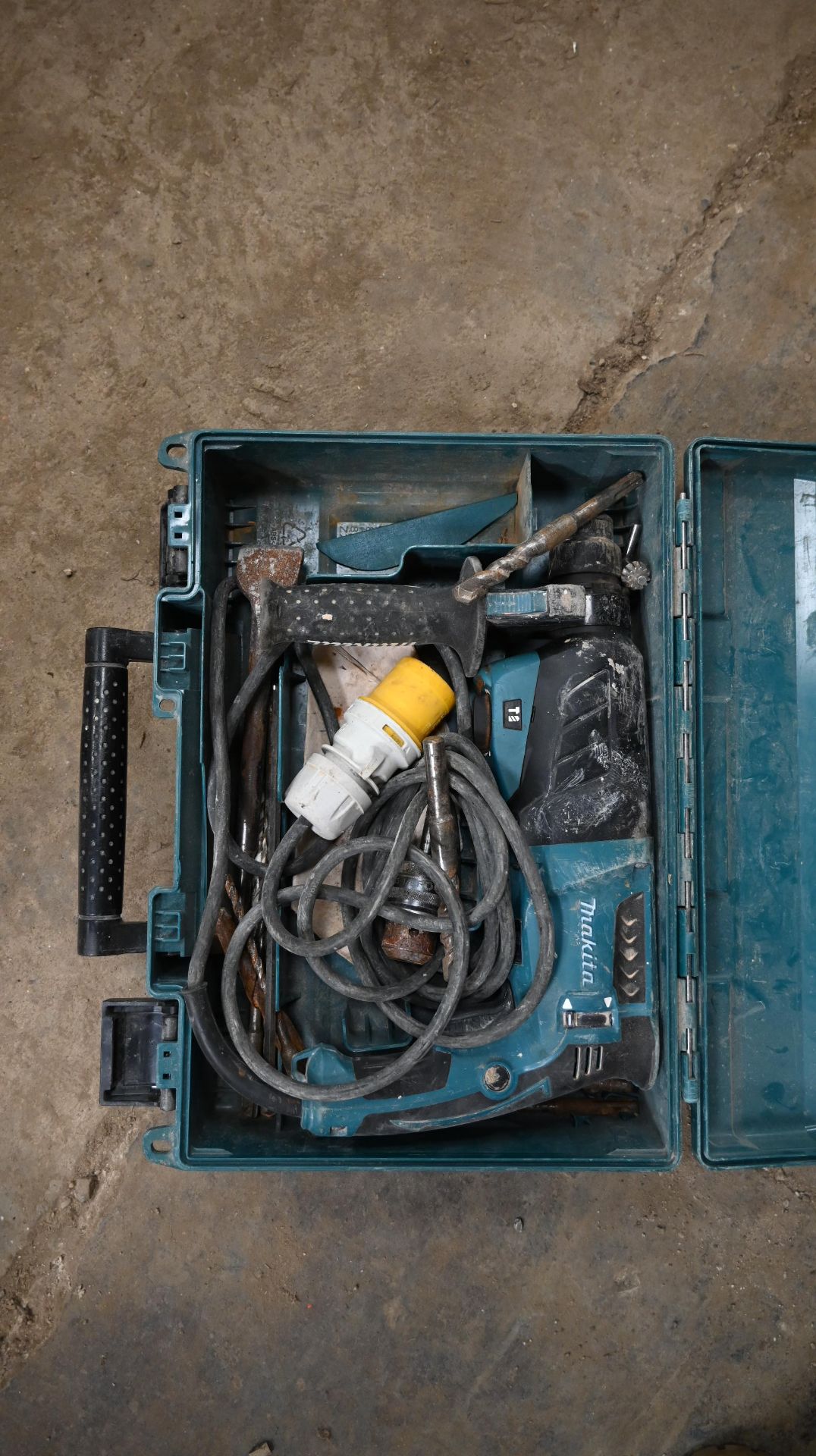 Makita hammer drill 110v