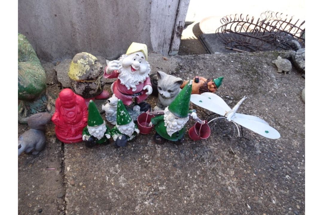 Assortment of Garden Ornaments - Image 3 of 4