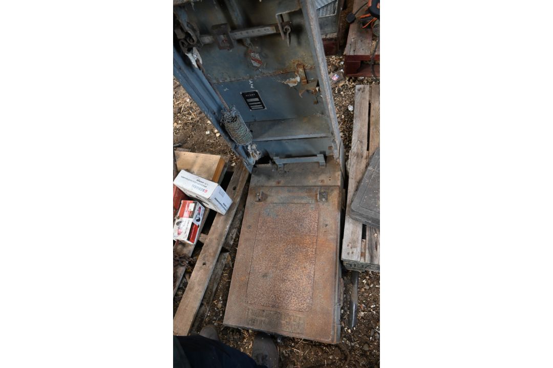Weighing scales - Image 2 of 2