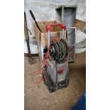 Briggs&Stratton Sprint2200E pressure washer with original box and accessories V