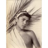 Gloeden, Wilhelm von: Youth with head band