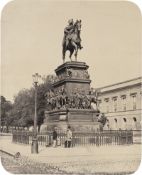 Ahrendts, Leopold: Equestrian statue of Friedrich II. / Kronprinzenpalais /...