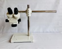Vanguard Stereoscopic Microscope with Boom Support