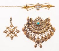 A small mixed group of antique jewellery,