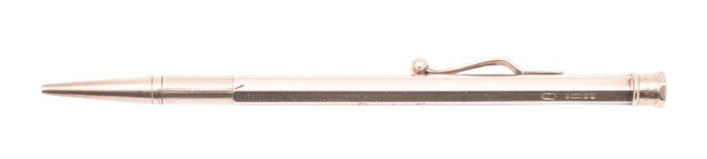 A WWII period 9ct. gold 