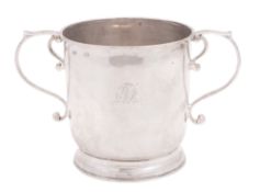 A rare early 18th century South West provincial silver porringer - Falmouth, circular form,