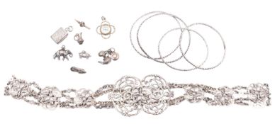 A Victorian silver vinaigrette, rectangular form,