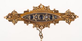 A 9ct gold Victorian mourning brooch,