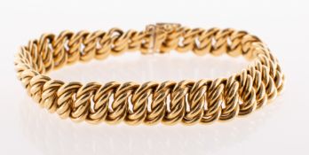 A double curb link bracelet, tongue missing from clasp, (broken),
