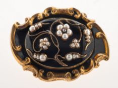 A Victorian diamond and pearl mourning brooch,