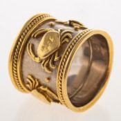 Elizabeth Gage, a cancer zodiac ring,