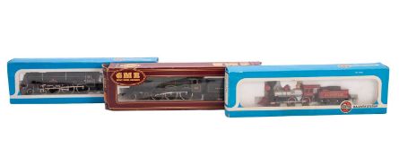 Three Airfix OO/HO gauge steam locomotives and tenders.