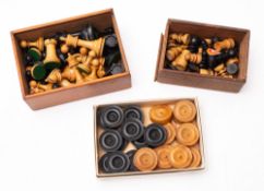 A boxwood Staunton pattern chess set, height of white King 7.