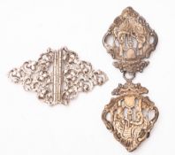 An early 20th century silver buckle,