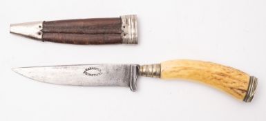 A continental hunting knife, the single