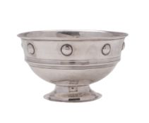 An Edwardian silver bowl, circular form,