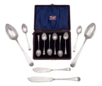 An Edwardian cased set of six silver tea/ coffee spoons,