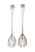 A pair of George V silver salad servers, Old English Shell pattern, by Barker Brothers,