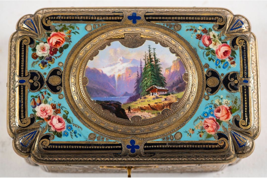 A FRENCH OR SWISS GILT METAL AND ENAMELLED SINGING BIRD AUTOMATON MUSICAL BOX, - Image 2 of 4