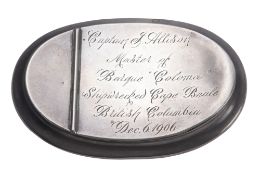An Edwardian silver palm snuff box, maker John Edward Wilmot.