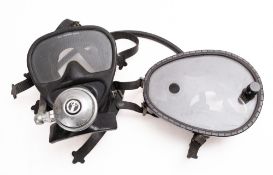 A mid 20th century US Diver's Aqua-Lung full face mask with Conshelf XII respirator,