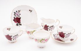 A mixed group of china and glass, includ