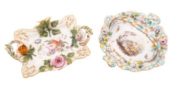 A mixed lot of Coalbrookdale-style porcelain,