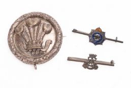 A late 19th/ early 20th century 12th Royal Lancers belt plate, unsigned, 5cm diameter,