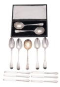 Miscellaneous silver flatware & cutlery, to include four tablespoons, initialled,