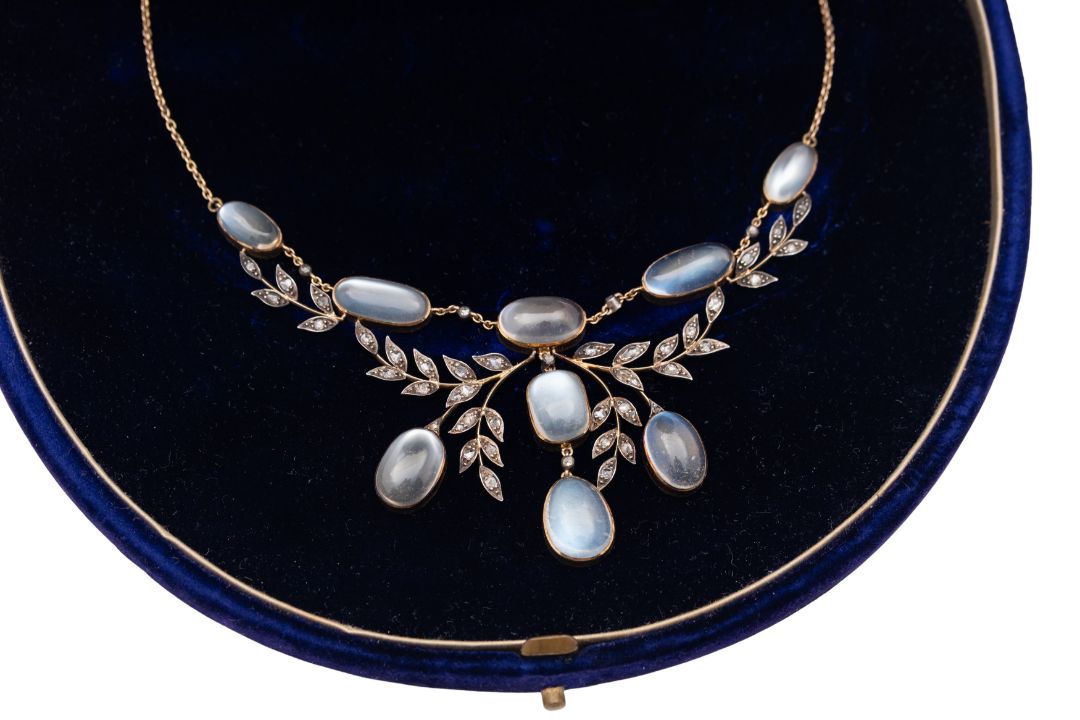 A SPLENDID LATE VICTORIAN MOONSTONE AND DIAMOND TIARA AND NECKLACE EN SUITE, BY MRS NEWMAN, - Image 4 of 6