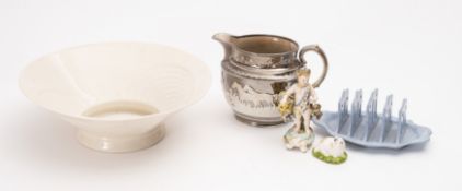 A small mixed lot of ceramics: including