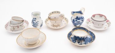 A mixed lot of late 18th century porcela