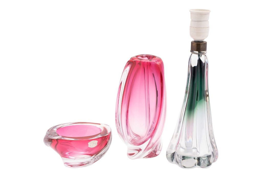 Three pieces of Val St Lambert glass comprising a somerso clear and ruby coloured vase of heavy - Image 1 of 2