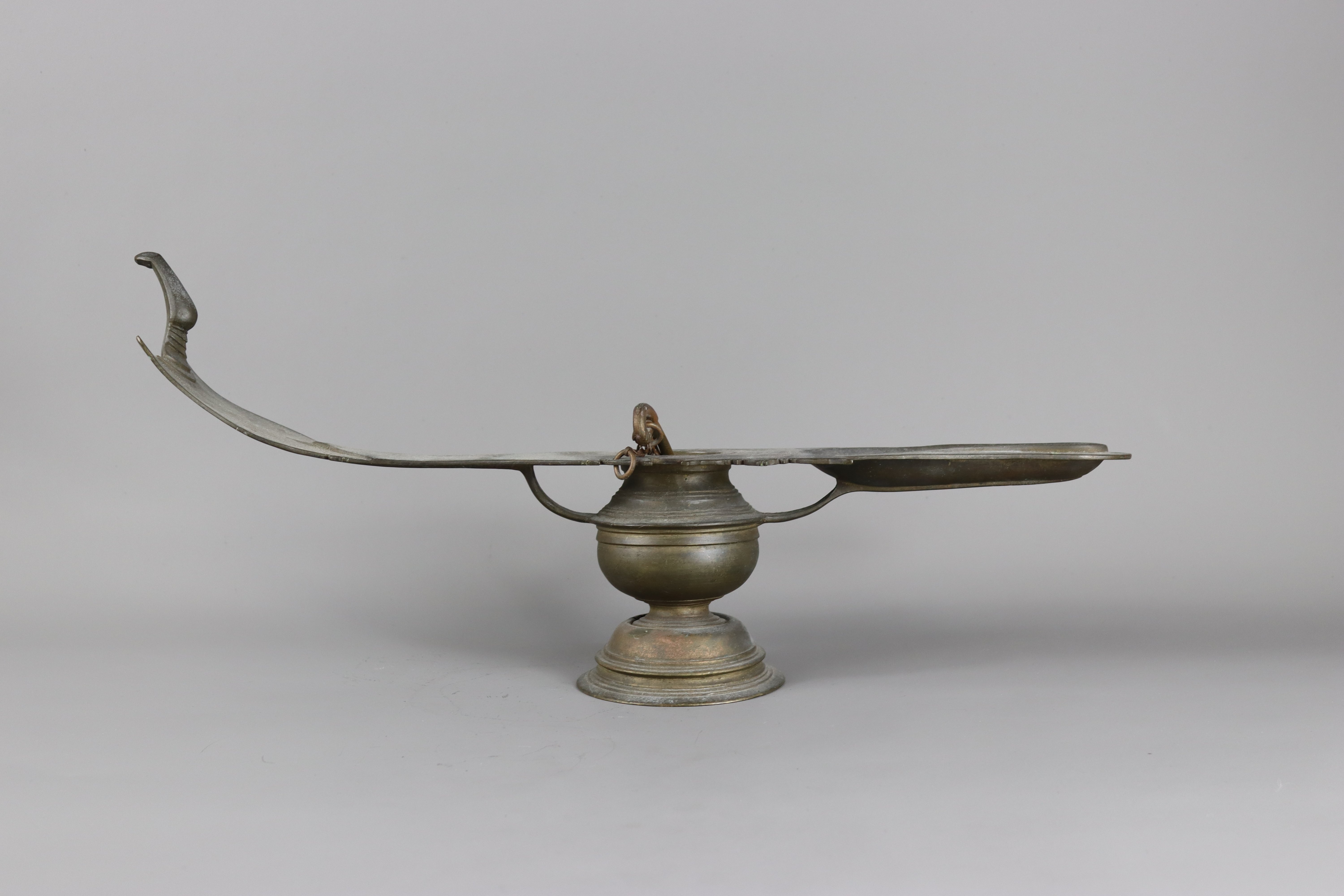 An Indian Bronze Oil Lamp, 18/19th century - Image 3 of 8